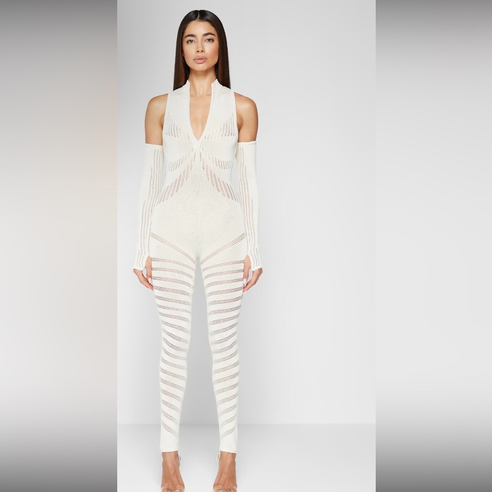Contour Jumpsuit with Sleeves